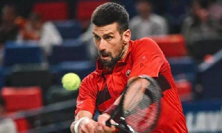 战术调整引爆全场！，德约科维奇意外战胜SKT赛场气氛高涨